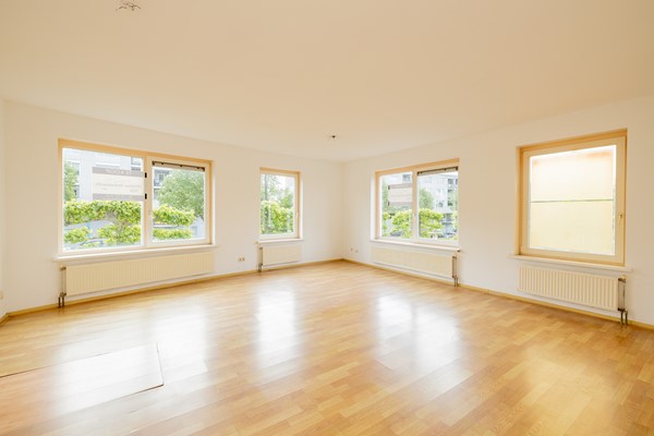 Medium property photo - Aartsbisschop Romerostraat 332, 3573 AV Utrecht